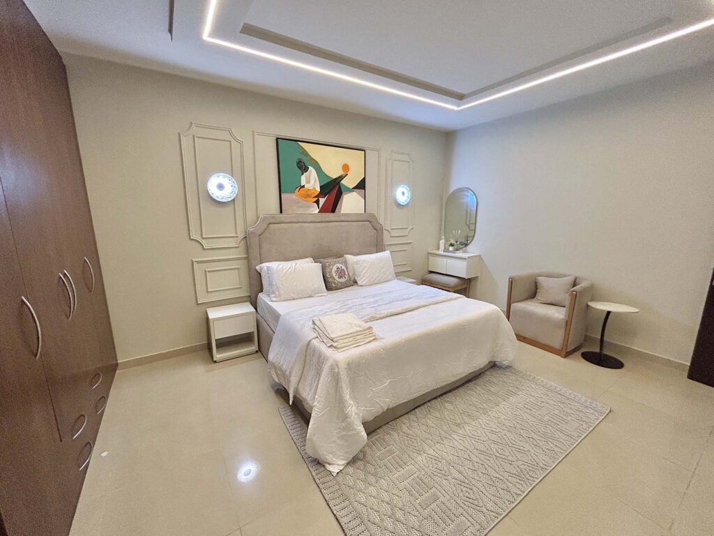 Gallery image 12