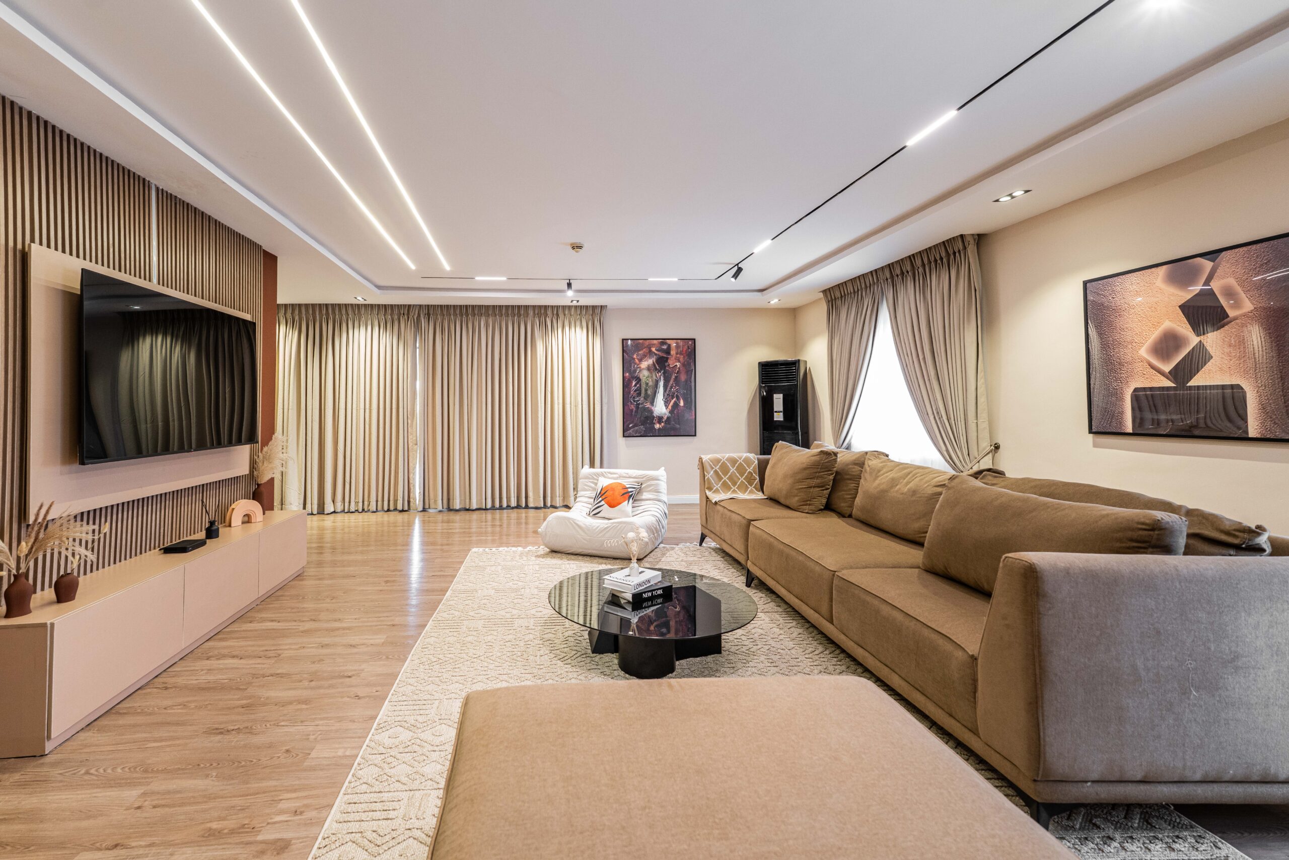 Apartment Hero Image