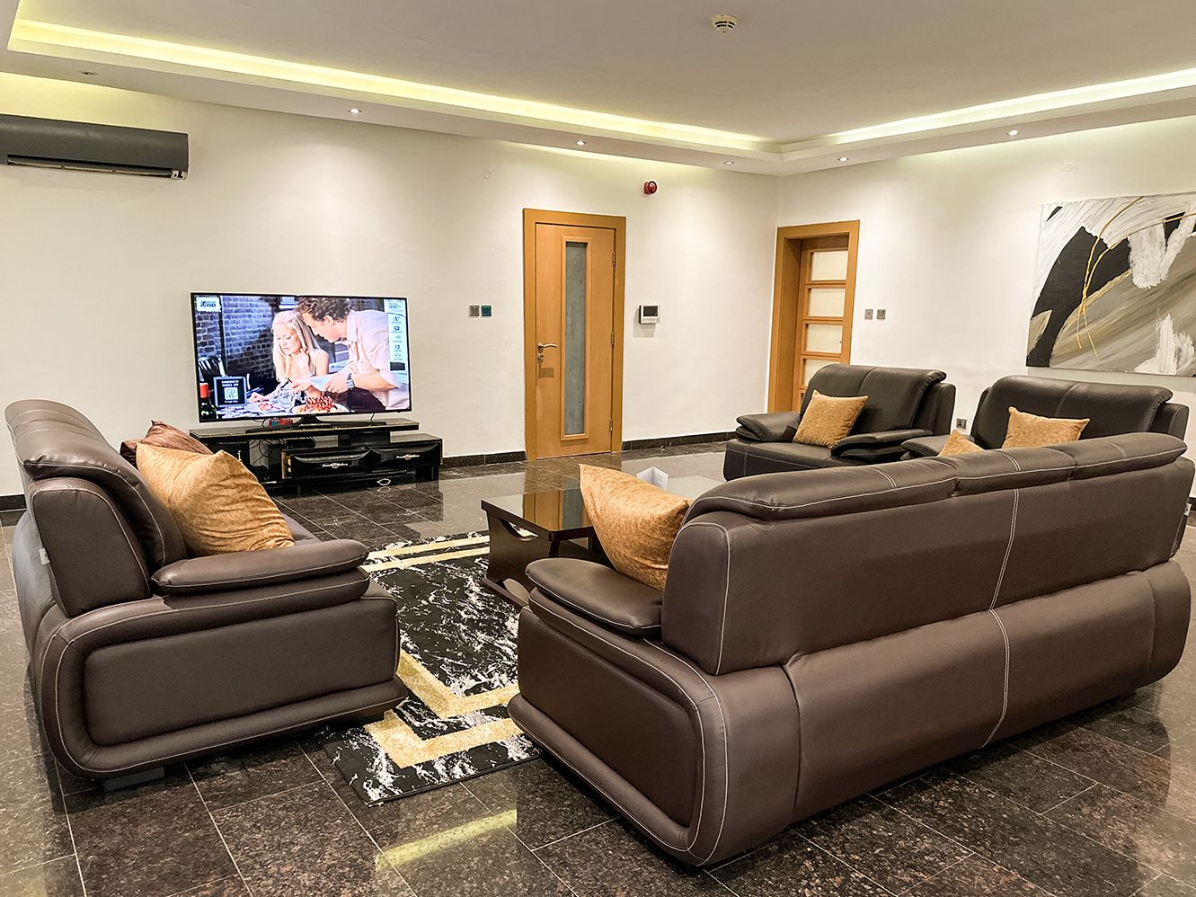 Apartment Hero Image